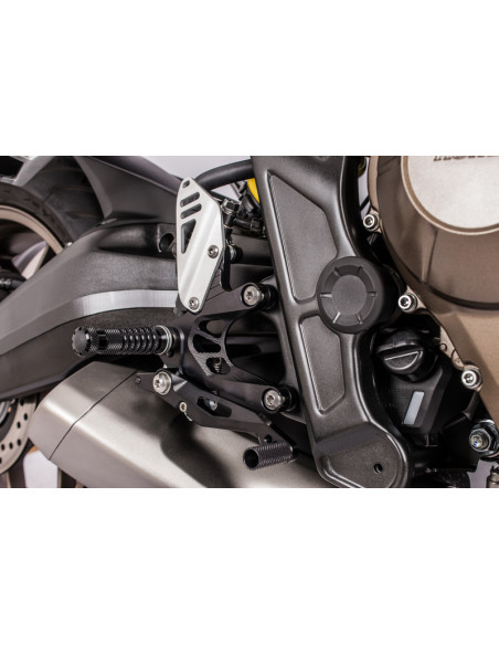 Commandes reculées GILLES TOOLING FXR noir Honda