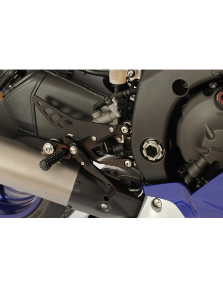 Commandes reculées GILLES TOOLING FXR noir Yamaha YZF-R6