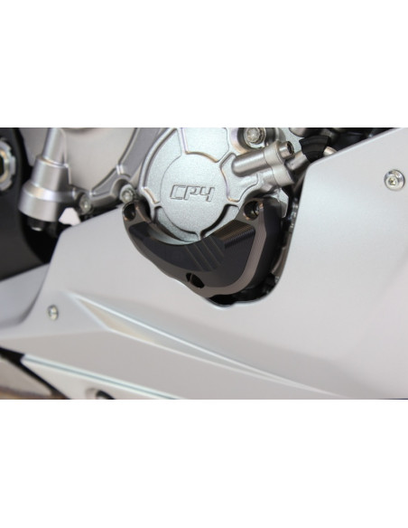 Couvre-carter moteur droit GILLES TOOLING noir Yamaha YZF-R1