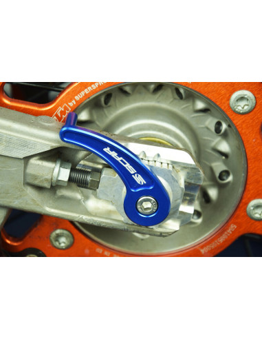 Tire-axe arrière SCAR bleu Sherco