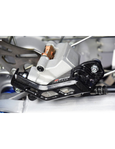 Protection étrier arrière SCAR carbone Yamaha