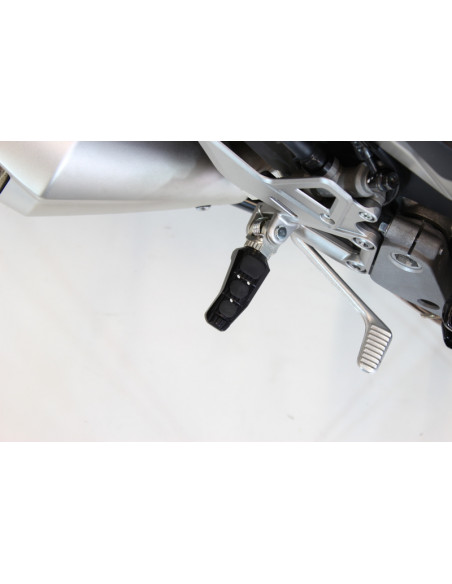 Repose-pieds passager GILLES TOOLING Touring noir Yamaha YZF-R1