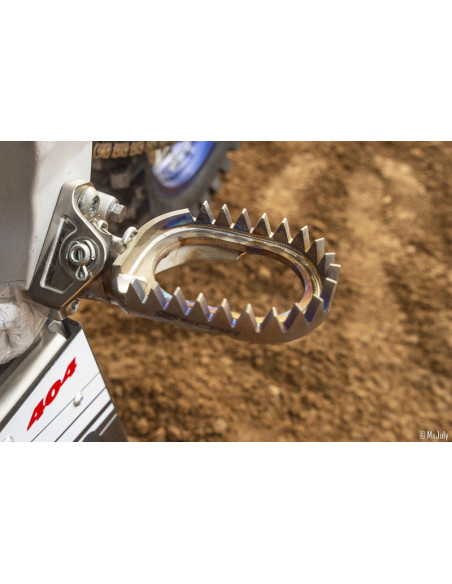 Repose-pieds SCAR anti-boue titane Yamaha YZ/YZF Repose-pieds SCAR anti-boue titane Yamaha YZ/YZF