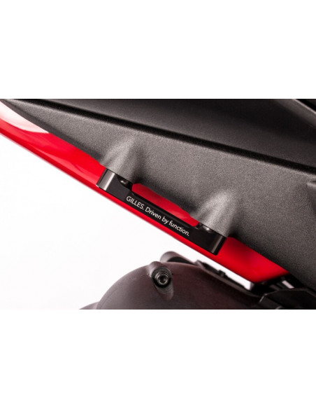 Cache orifice reposes-pieds arrière GILLES TOOLING - noir Ducati Cache orifice reposes-pieds arrière GILLES TOOLING - noir Ducati