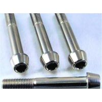 Vis de fixation pour étrier de moto