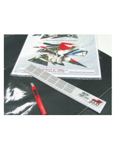 Planche adhésive à découpé Look Carbone. 2