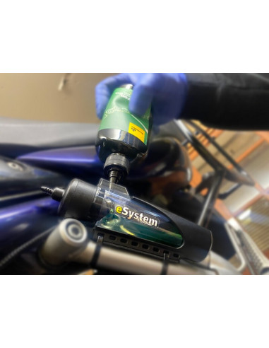 Lubrifiant vert biodégradable SCOTTOILER pour graisseur de chaîne électronique - 125 ml