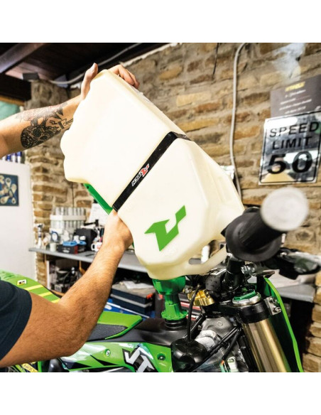 Bidon d'essence RACETECH R15 remplissage rapide