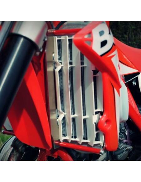 Protection de radiateur AXP aluminium - Beta Protection de radiateur AXP aluminium - Beta