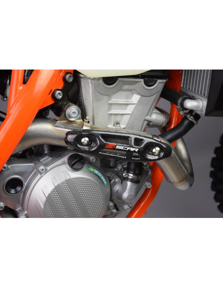 Protection échappement SCAR universelle carbone Protection échappement SCAR universelle carbone