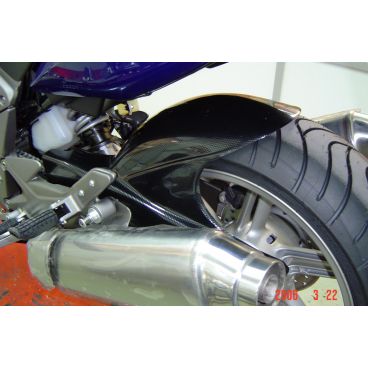 Garde boue arriere PUIG type S pour HONDA CBF500 CBF600N / S CBF1000 monté Garde boue arriere PUIG type S pour HONDA CBF500 CBF600N / S CBF1000 monté