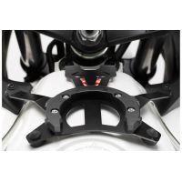 Kit adaptable pour fixation...