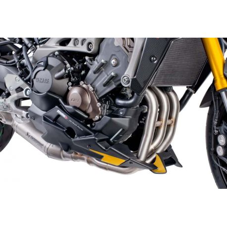 Sabot moteur PUIG pour YAMAHA MT-09 / TRACER AVEC ÉCHAPPEMENT AKRAPOVIC Sabot moteur PUIG pour YAMAHA MT-09 / TRACER AVEC ÉCHAPPEMENT AKRAPOVIC