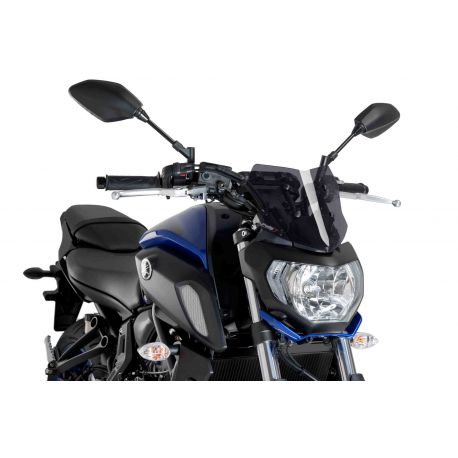 Saute vent PUIG Naked New genration SPORT pour YAMAHA MT-07 2019 fumé foncé vue 3/4
