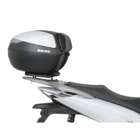 Porte paquet SHAD Top Master pour HONDA SH 125 gros plan avec top case
