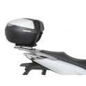 Porte paquet SHAD Top Master pour HONDA SH 125 gros plan avec top case