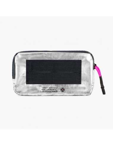 Essential Case Silver MUC-OFF